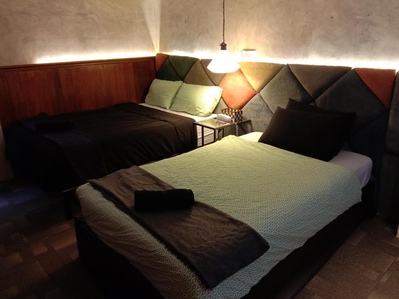 Bunker Hotel & Restaurant Куала-Лумпур Экстерьер фото
