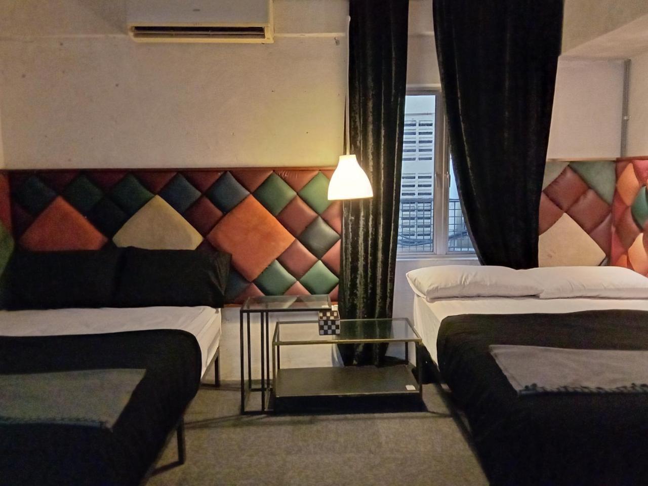 Bunker Hotel & Restaurant Куала-Лумпур Экстерьер фото